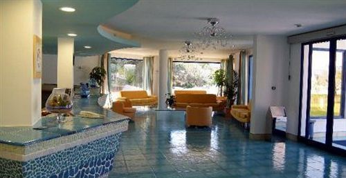 Montauro Hotel Club Cala Longa מראה חיצוני תמונה